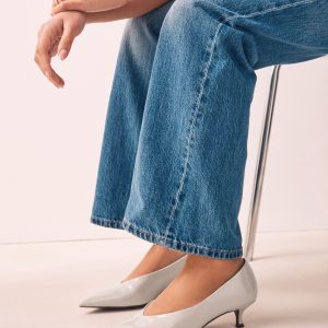 JUL283 Black Patent Point Toe Peg Kitten Heels